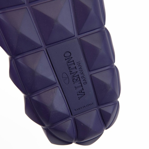 Valentino Garavani Men\'s Maxi Stud Purple Pool Slides | PRELOVED ? main image 9